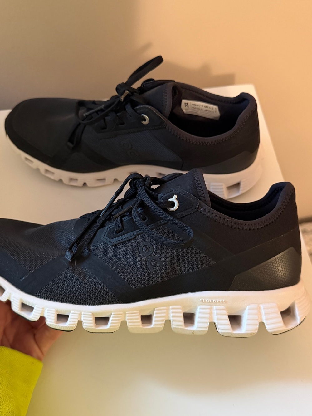On Cloud X 3 AD Hybrid Training Shoe women’s 7.5